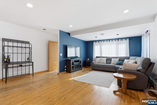 179 Fern Avenue, Lyndhurst, NJ 07071