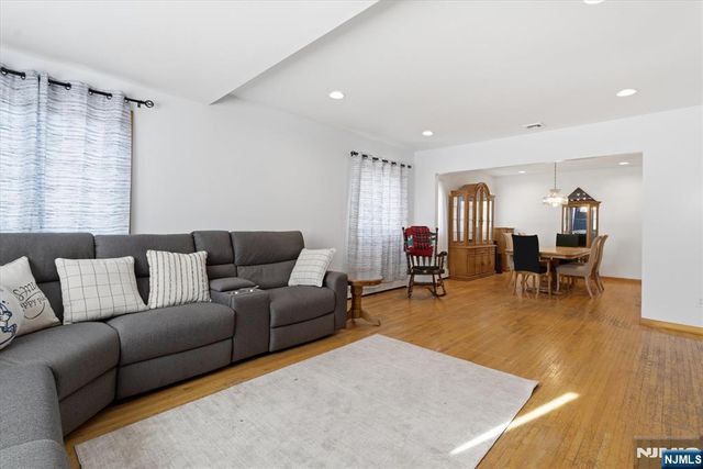 179 Fern Avenue, Lyndhurst, NJ 07071