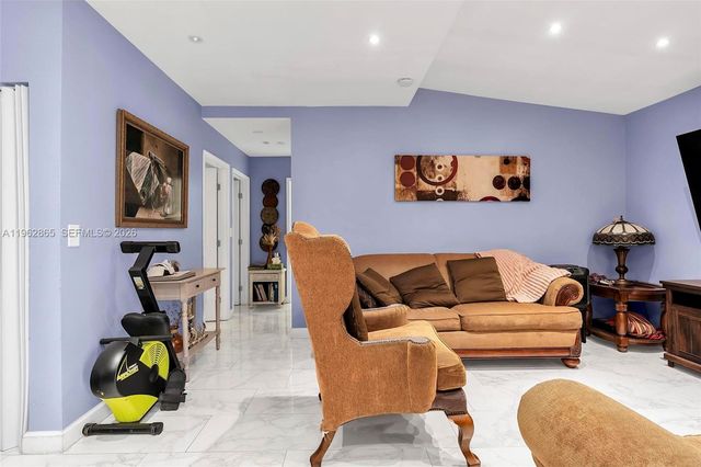 12201 SW 194th Ter, Miami, FL 33177