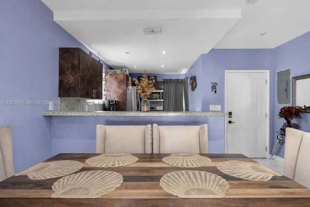 12201 SW 194th Ter, Miami, FL 33177