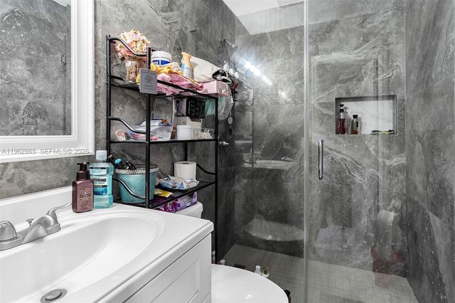 12201 SW 194th Ter, Miami, FL 33177