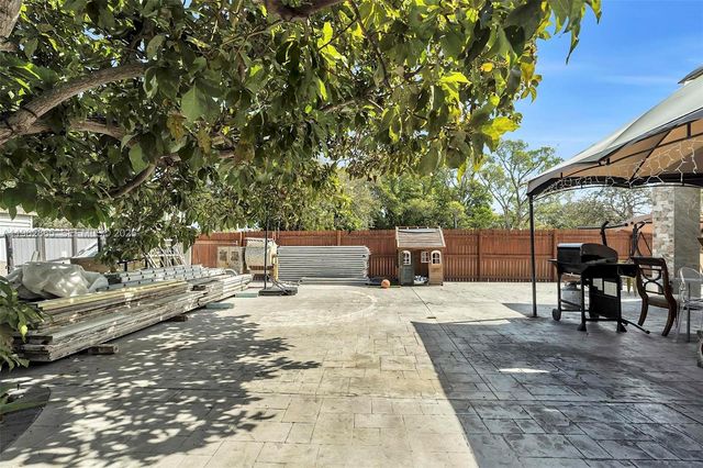 12201 SW 194th Ter, Miami, FL 33177