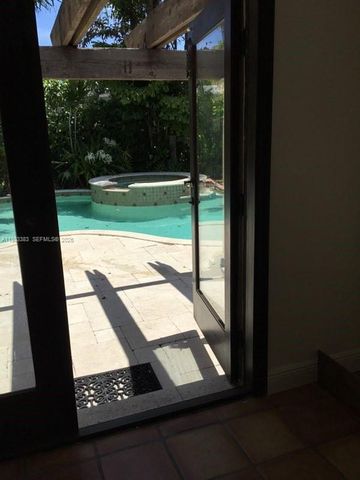 8927 Hawthorne Ave, Surfside, FL 33154