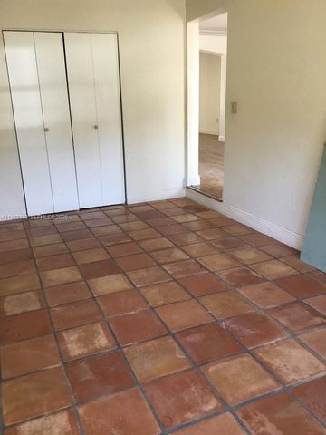 8927 Hawthorne Ave, Surfside, FL 33154