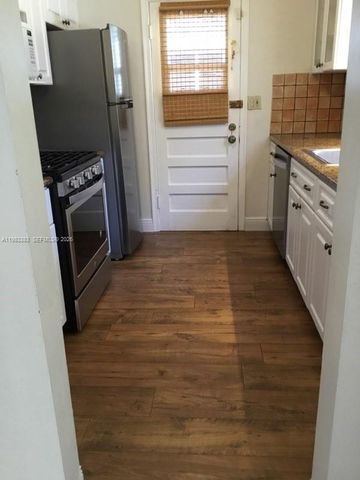 8927 Hawthorne Ave, Surfside, FL 33154