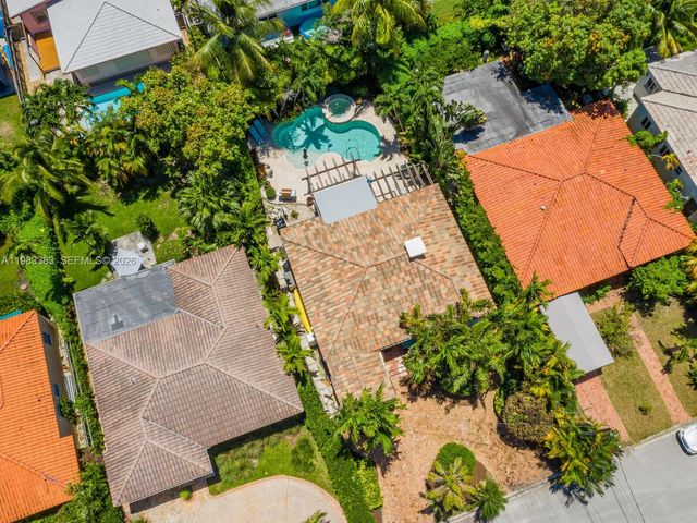 8927 Hawthorne Ave, Surfside, FL 33154