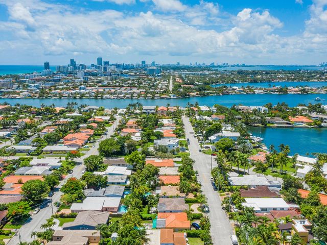 8927 Hawthorne Ave, Surfside, FL 33154