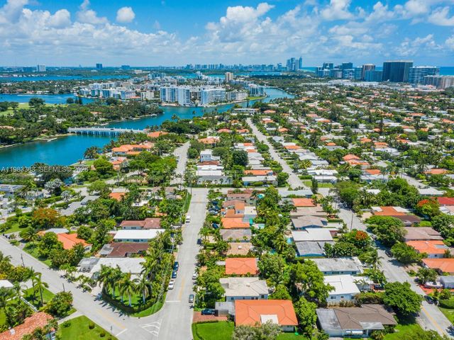 8927 Hawthorne Ave, Surfside, FL 33154