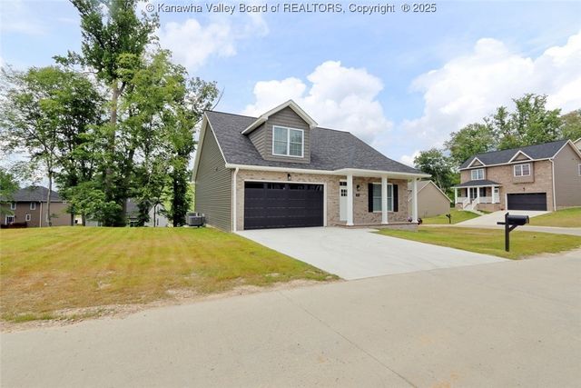 4210 Fairway CX, South Charleston, WV 25309