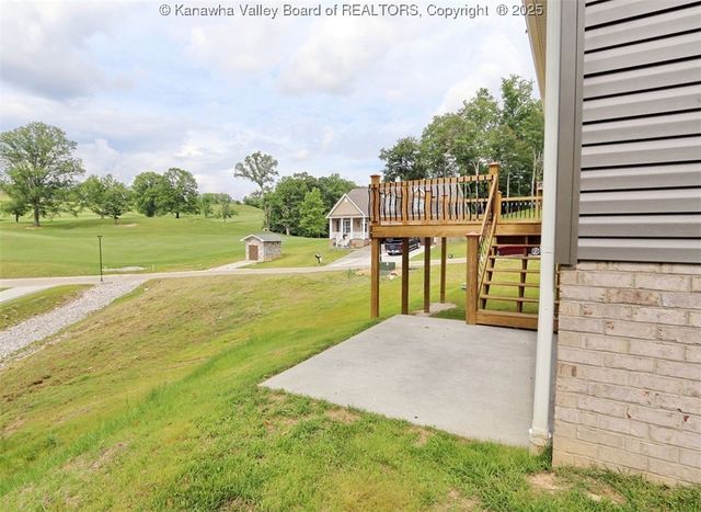 4210 Fairway CX, South Charleston, WV 25309