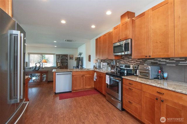 1328 Morning Court, Port Angeles, WA 98362