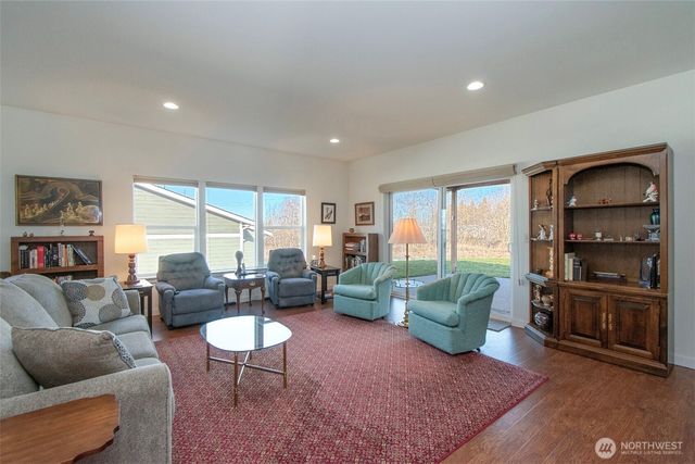 1328 Morning Court, Port Angeles, WA 98362