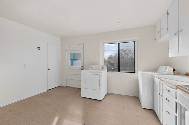 233 Solano Drive NE, Albuquerque, NM 87108