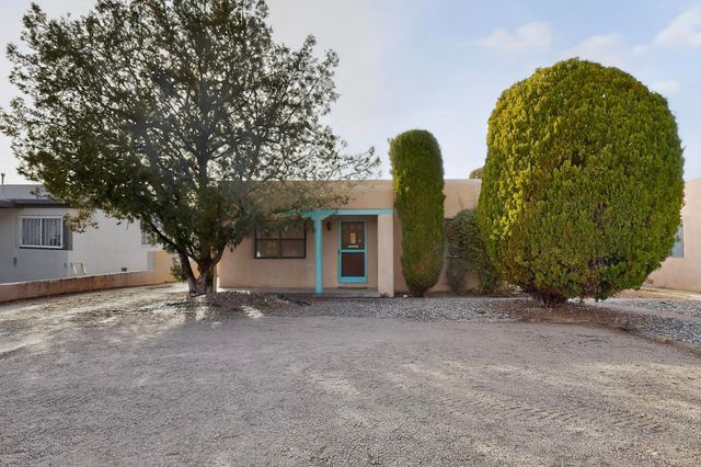 233 Solano Drive NE, Albuquerque, NM 87108