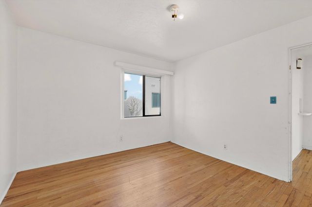 233 Solano Drive NE, Albuquerque, NM 87108