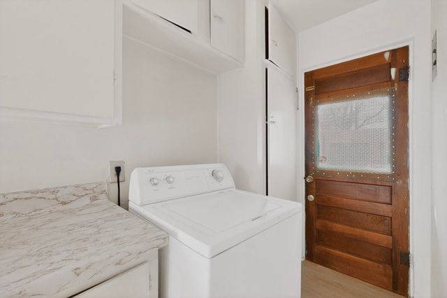 233 Solano Drive NE, Albuquerque, NM 87108