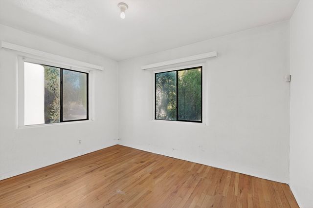 233 Solano Drive NE, Albuquerque, NM 87108