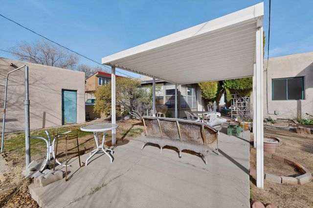 233 Solano Drive NE, Albuquerque, NM 87108