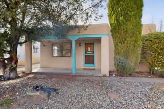 233 Solano Drive NE, Albuquerque, NM 87108