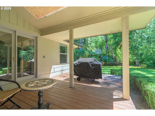 41886 DEERHORN Rd, Springfield, OR 97478
