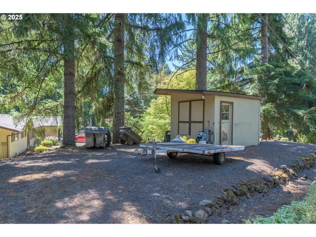 41886 DEERHORN Rd, Springfield, OR 97478
