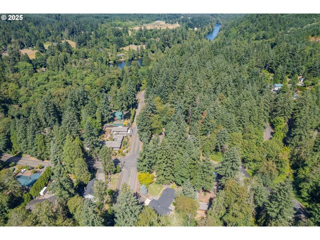 41886 DEERHORN Rd, Springfield, OR 97478