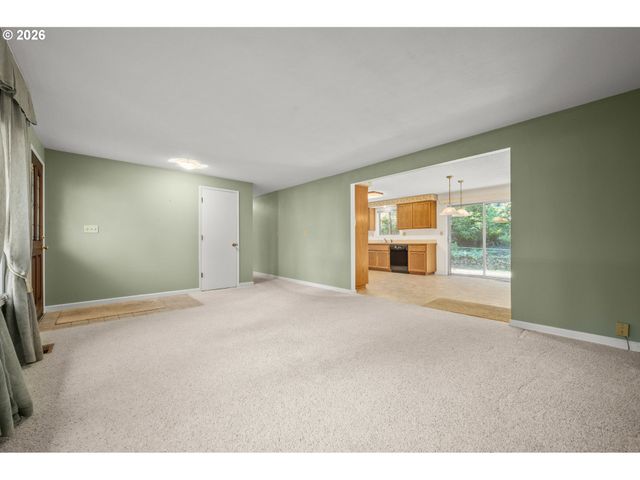 41886 DEERHORN Rd, Springfield, OR 97478