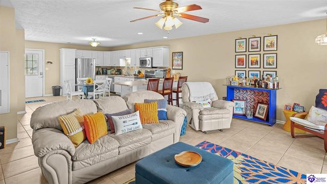 86 Lookout Drive, Brandenburg, KY 40108