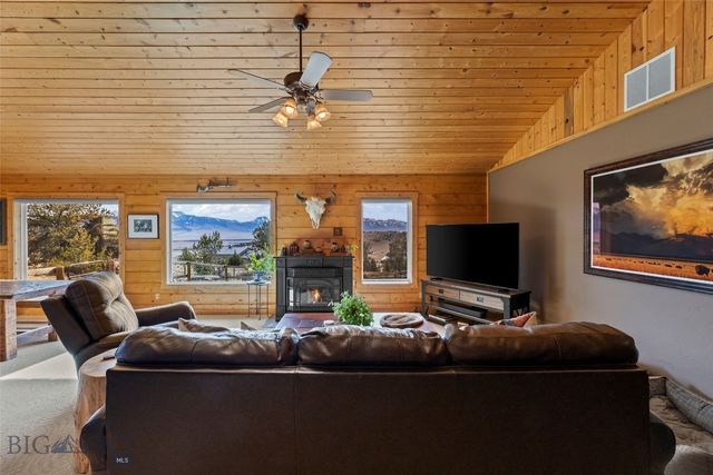 101 Deerfoot Trail, Ennis, MT 59729