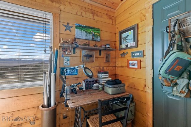 101 Deerfoot Trail, Ennis, MT 59729