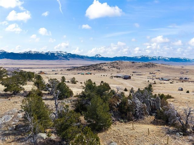 101 Deerfoot Trail, Ennis, MT 59729