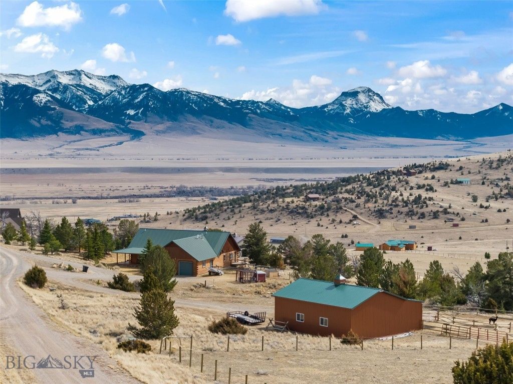 101 Deerfoot Trail, Ennis, MT 59729