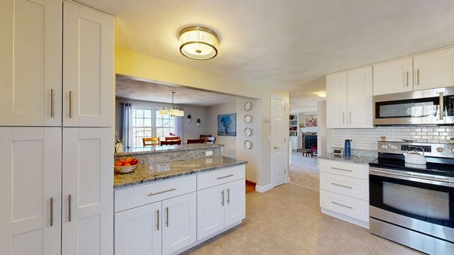 205 Golden Hill Avenue, Haverhill, MA 01830