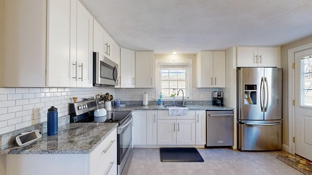 205 Golden Hill Avenue, Haverhill, MA 01830