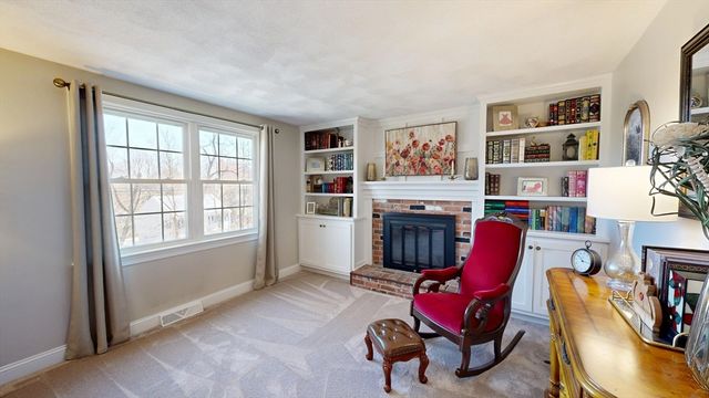 205 Golden Hill Avenue, Haverhill, MA 01830