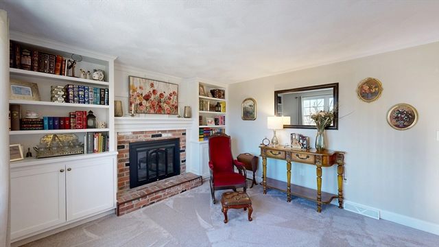 205 Golden Hill Avenue, Haverhill, MA 01830