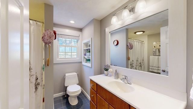 205 Golden Hill Avenue, Haverhill, MA 01830