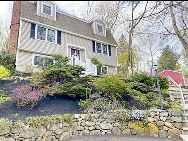 205 Golden Hill Avenue, Haverhill, MA 01830
