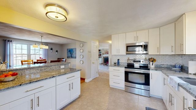 205 Golden Hill Avenue, Haverhill, MA 01830