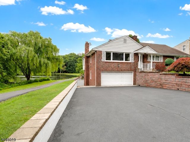 441 N 15Th St, Kenilworth Boro, NJ 07033