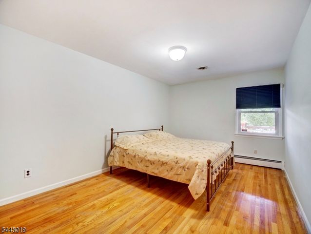 441 N 15Th St, Kenilworth Boro, NJ 07033