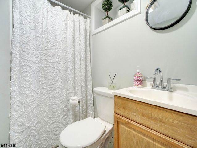 441 N 15Th St, Kenilworth Boro, NJ 07033