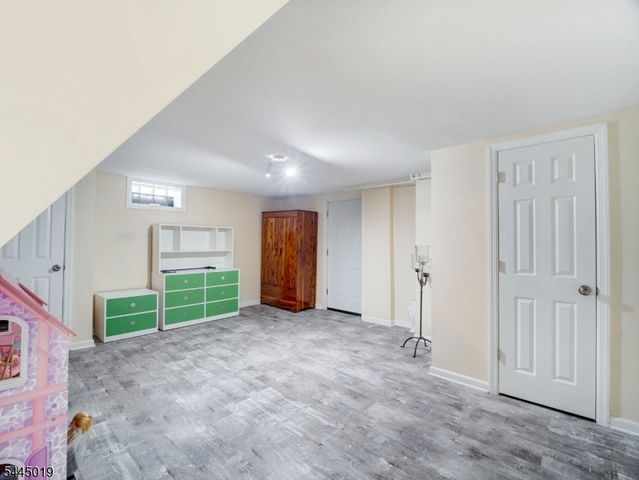 441 N 15Th St, Kenilworth Boro, NJ 07033