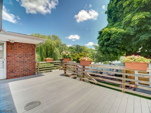 441 N 15Th St, Kenilworth Boro, NJ 07033