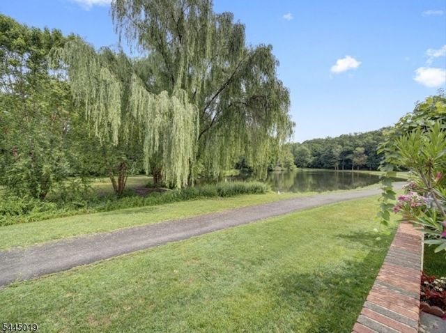 441 N 15Th St, Kenilworth Boro, NJ 07033