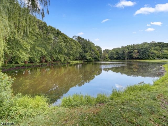 441 N 15Th St, Kenilworth Boro, NJ 07033