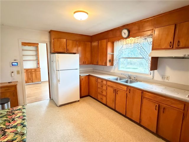 3871 Lake Road North, Clarkson, NY 14420