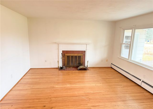 3871 Lake Road North, Clarkson, NY 14420