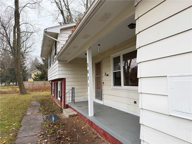 3871 Lake Road North, Clarkson, NY 14420