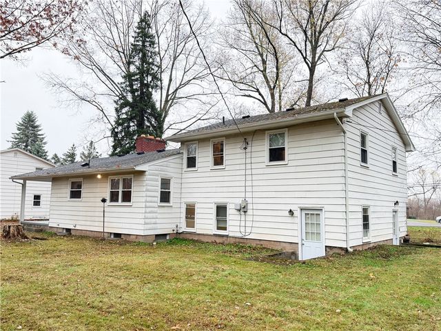 3871 Lake Road North, Clarkson, NY 14420